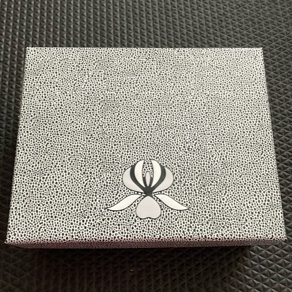 Sisley gift box
